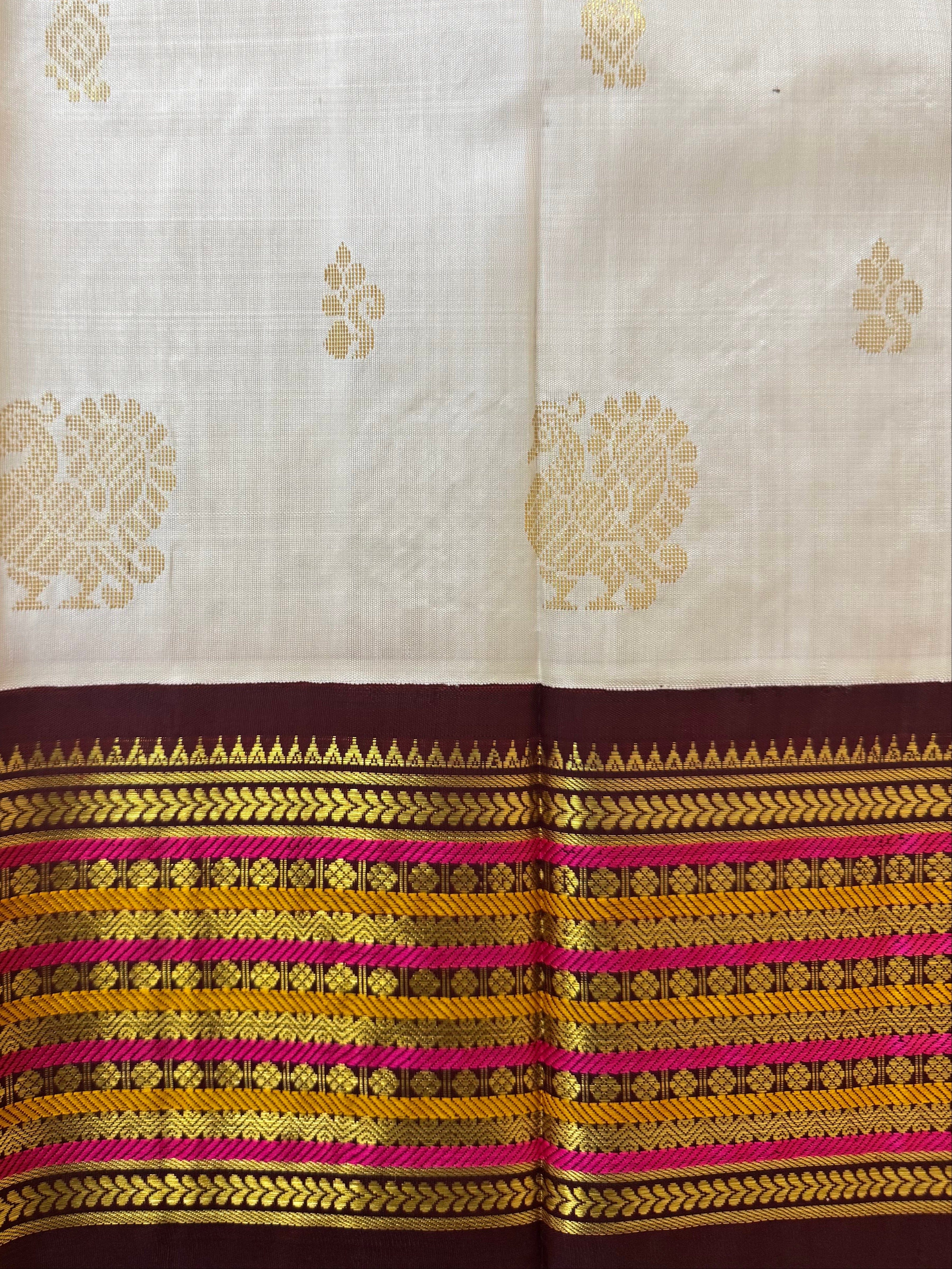 Pure Handloom Thirubhuvanam Silk Saree | வரிசைபேட் Border | அன்னம் Motifs | Grand Pallu