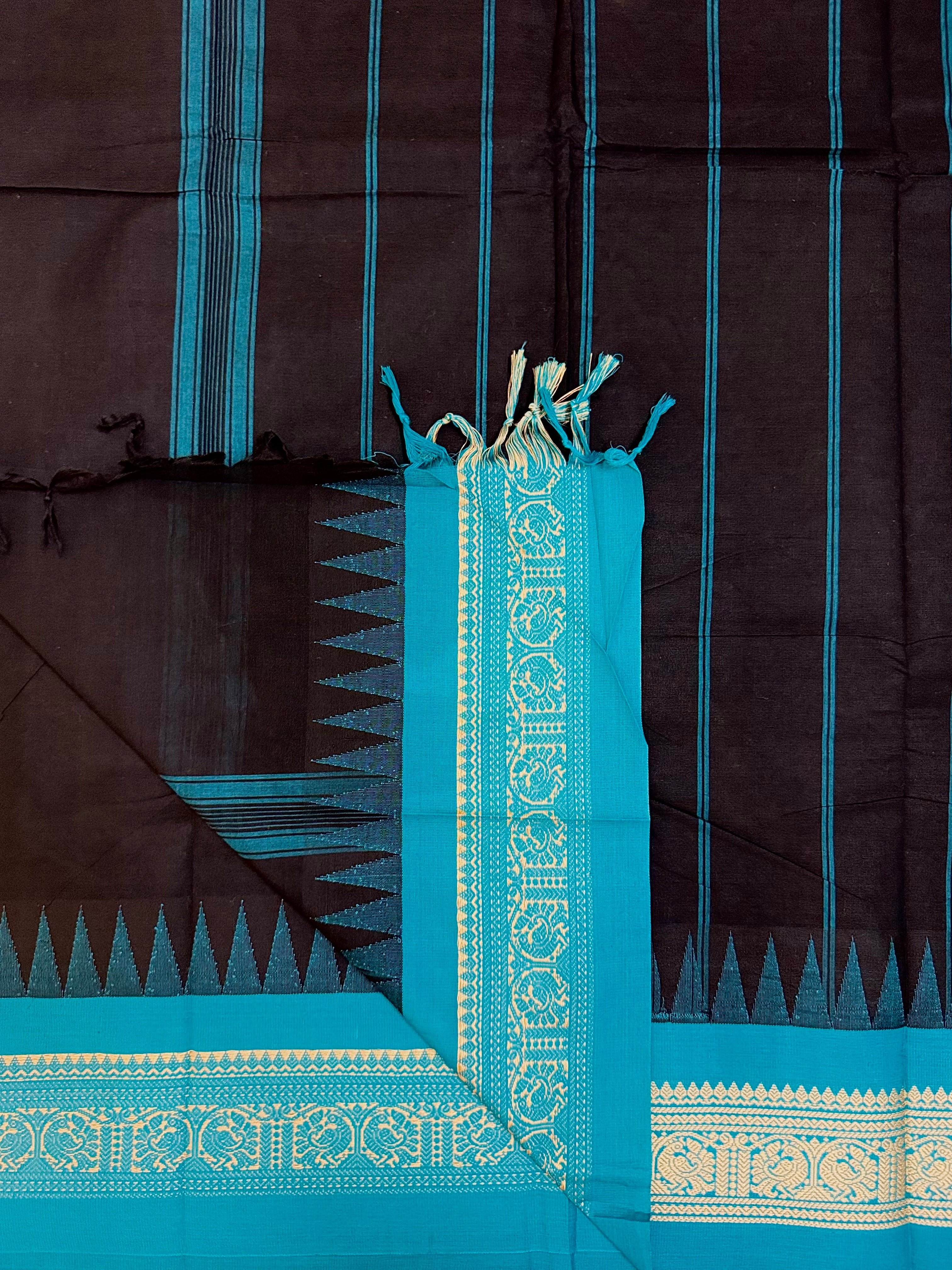 Pure Chettinad Handloom Cotton Saree – Black body and blue Korvai Border with Temple Design