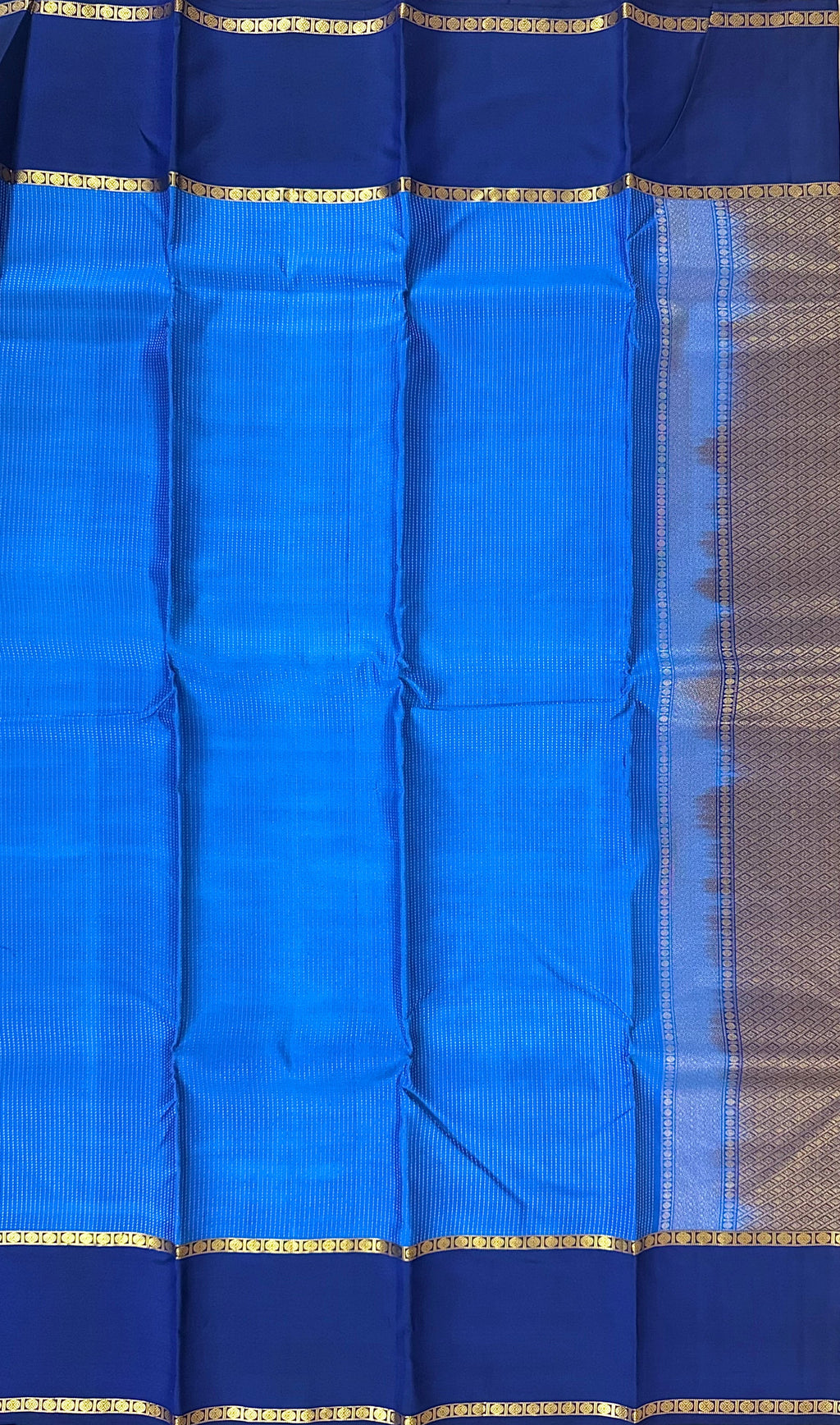 நீலாம்பரி - Pure Handloom Silk Saree