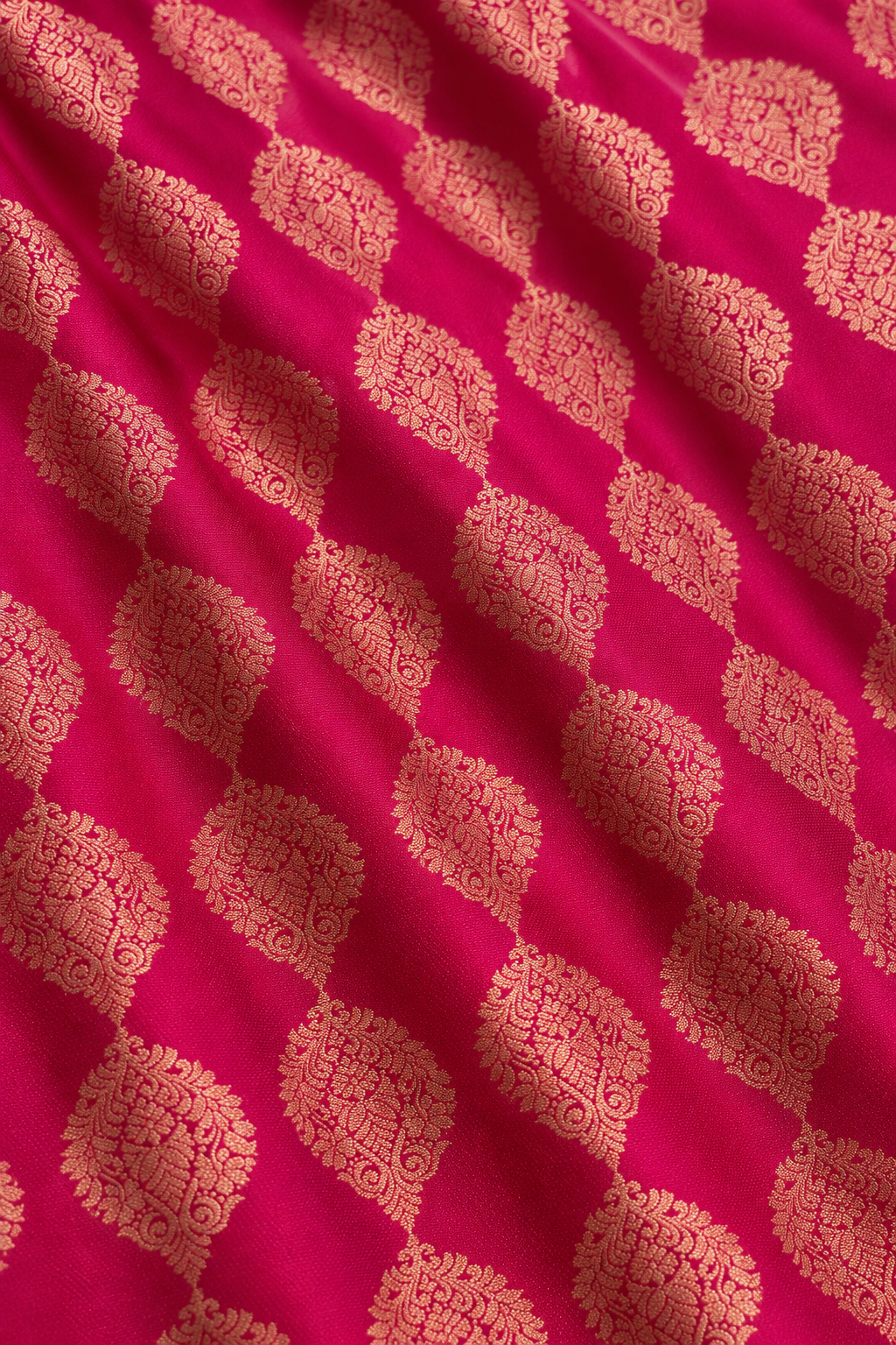 Luxury Silk Blend Kanchipuram Pattu | Bridal Red | Grand Pallu