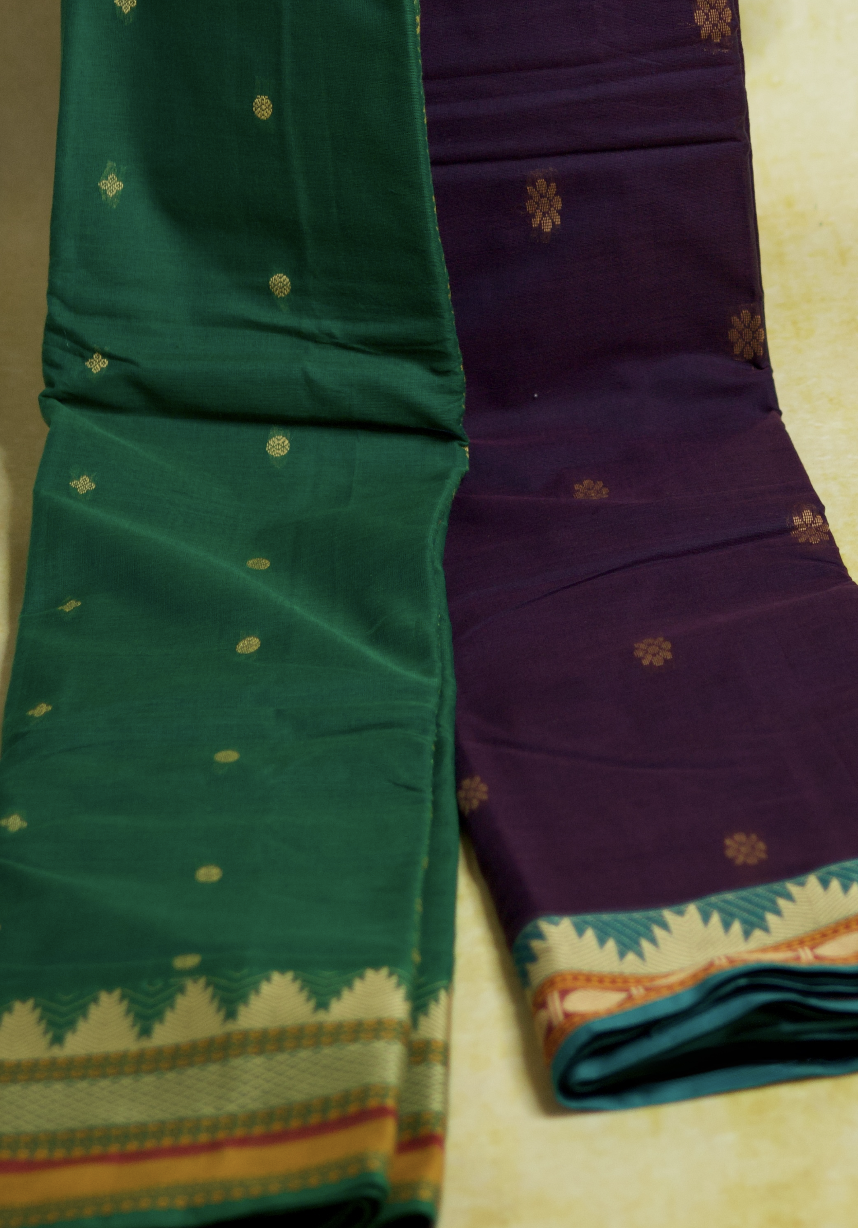 Handloom Chettinad Pure Cotton Saree with Thazhampoo Border