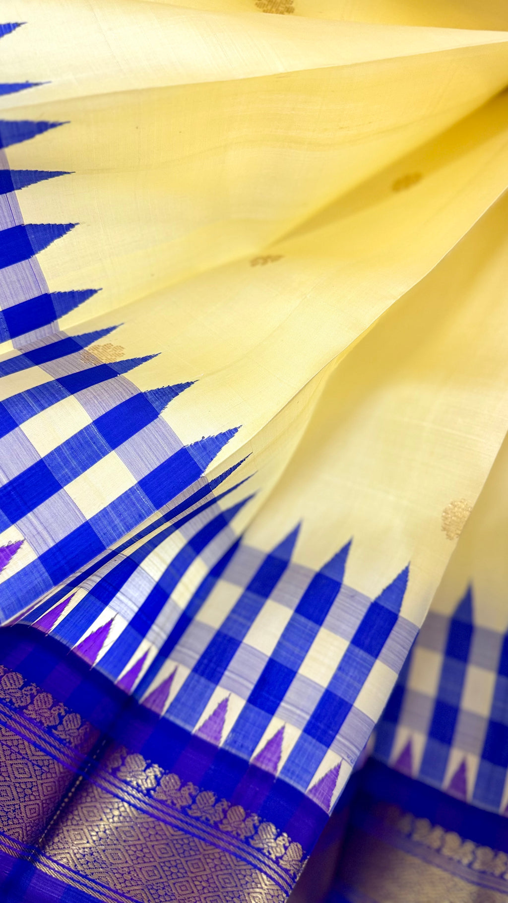 Pure Handloom Thirubhuvanam Silk Saree | Korvai | One Side Border with தாழம்பூ