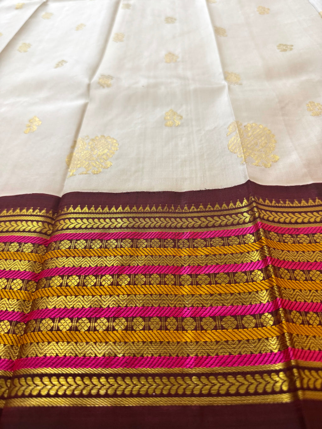 Pure Handloom Thirubhuvanam Silk Saree | வரிசைபேட் Border | அன்னம் Motifs | Grand Pallu